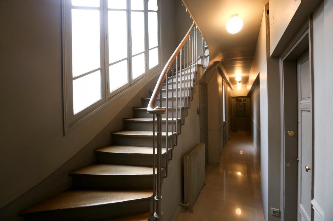 דירות פריז Renovated Studio For 2 חדר תמונה